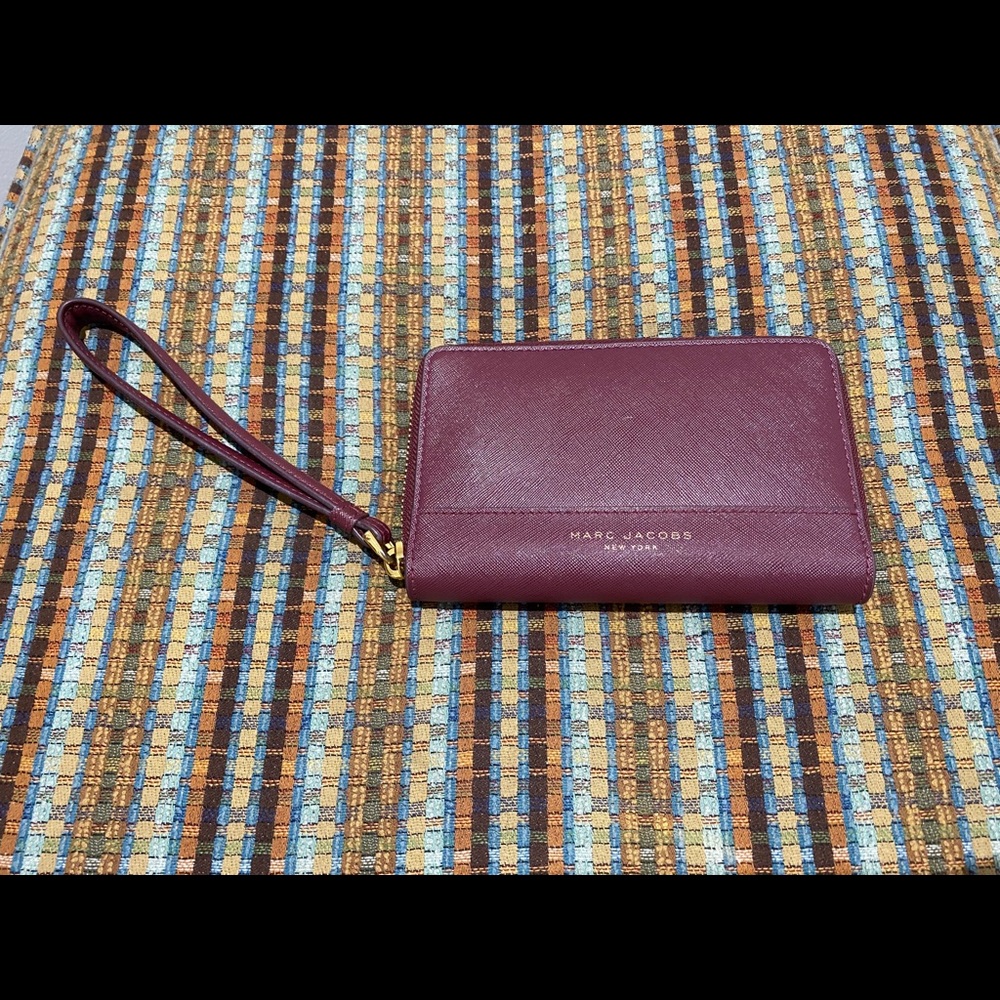 Marc Jacobs Snapshot Leather ZipAround Wallet